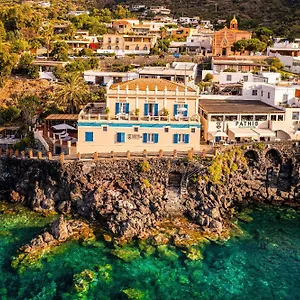 **** Hotel L'ariana Isole Eolie - Esperienze Italie